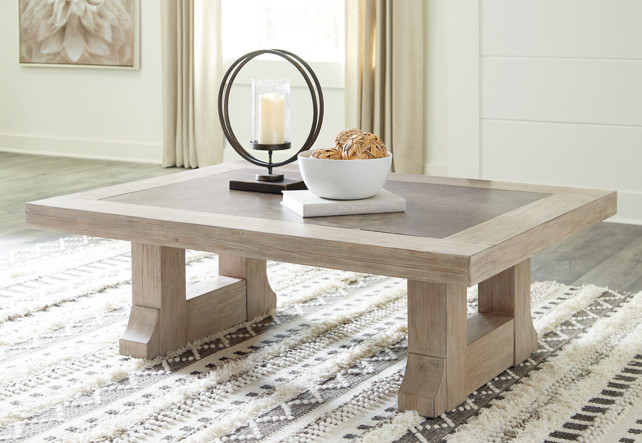 Why You Should Have a Hennington Coffee Table at Home